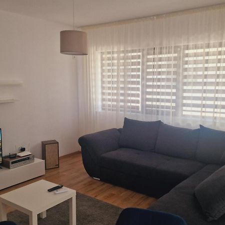 White Flat Apartment บูคาเรสต์ ภายนอก รูปภาพ