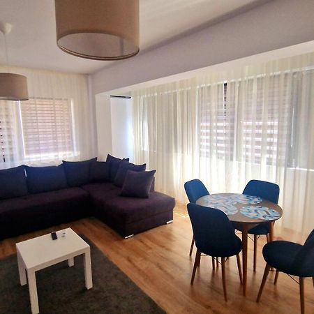 White Flat Apartment บูคาเรสต์ ภายนอก รูปภาพ