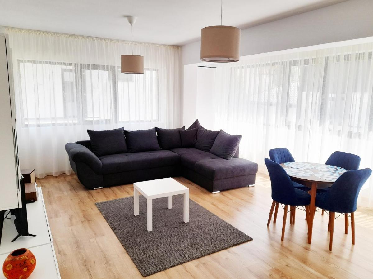 White Flat Apartment บูคาเรสต์ ภายนอก รูปภาพ