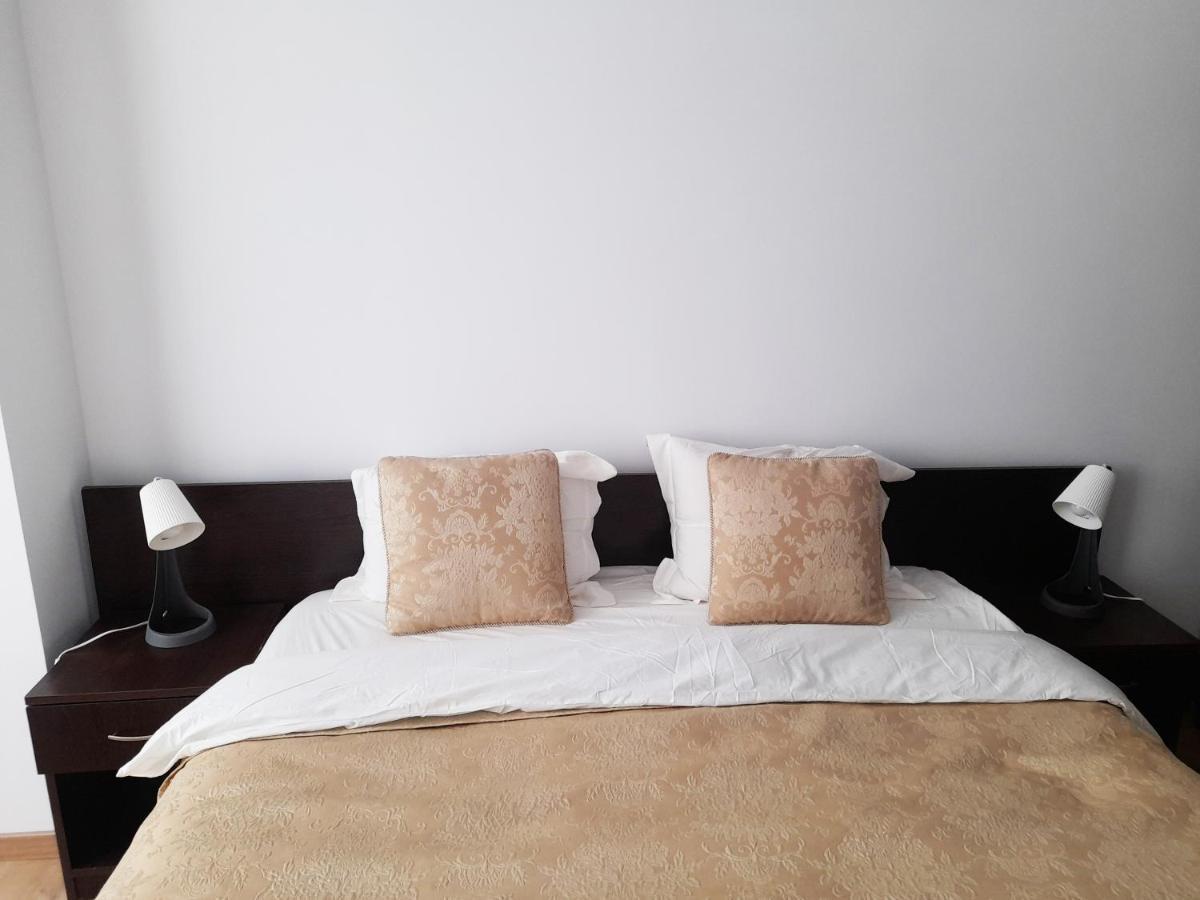 White Flat Apartment บูคาเรสต์ ภายนอก รูปภาพ