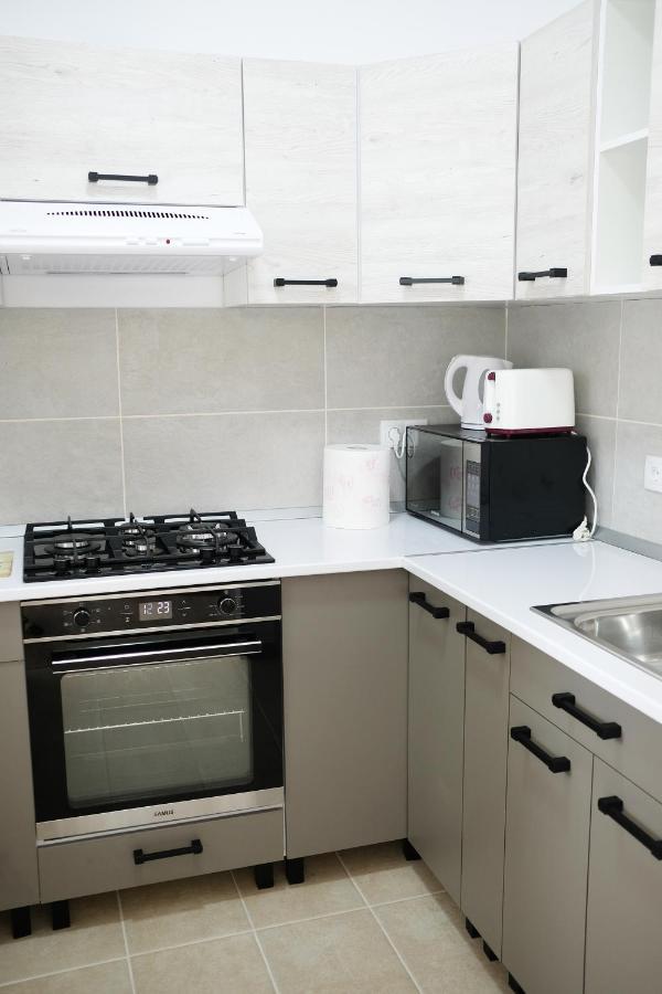White Flat Apartment บูคาเรสต์ ภายนอก รูปภาพ