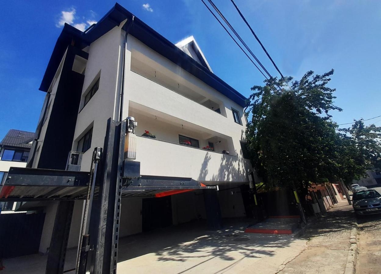 White Flat Apartment บูคาเรสต์ ภายนอก รูปภาพ